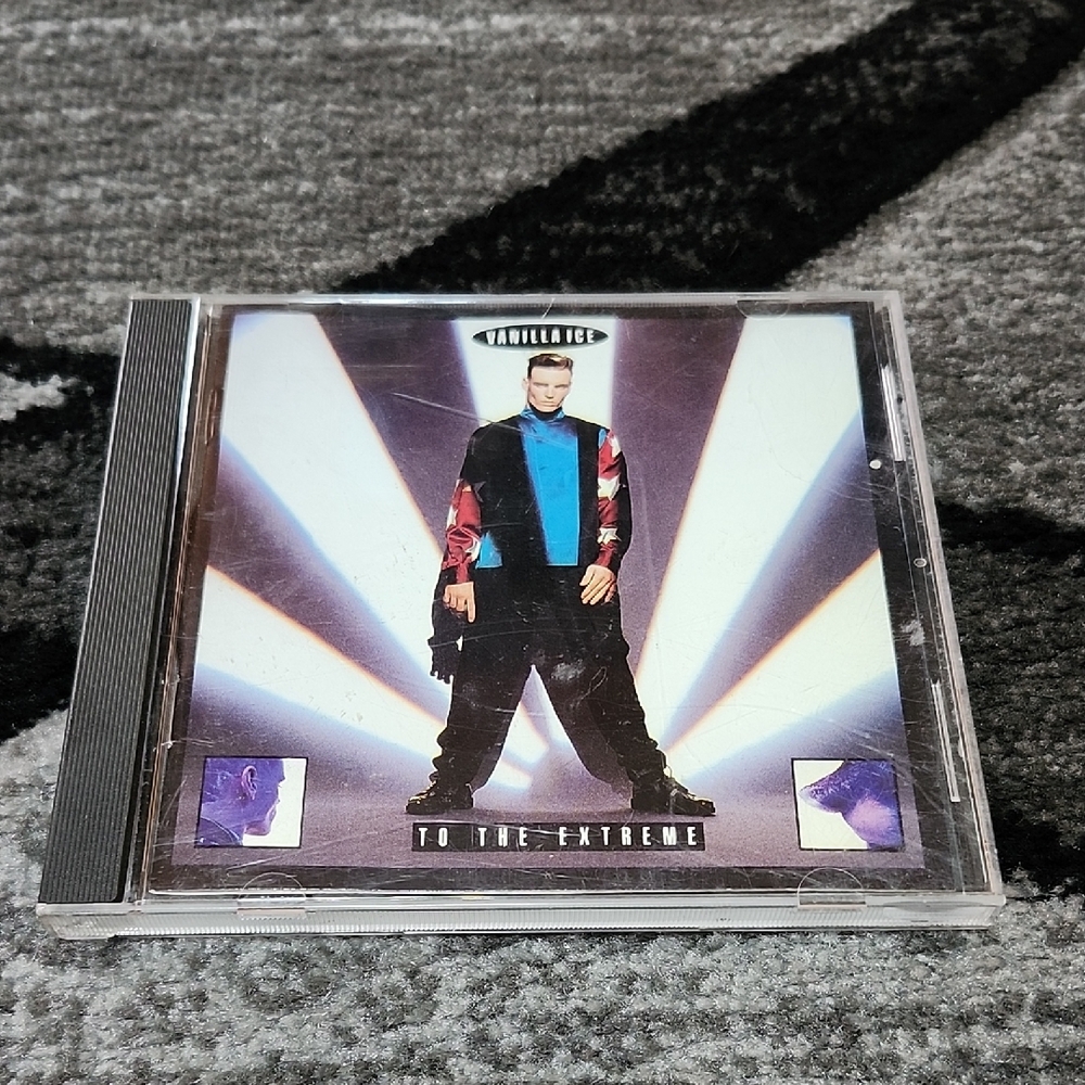 VANILLA ICE TO THE EXTREME CD 1990 RAP- HIP-HOP- POP MUSIC